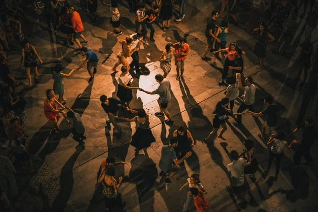 Salsa dance classes in Sheffield